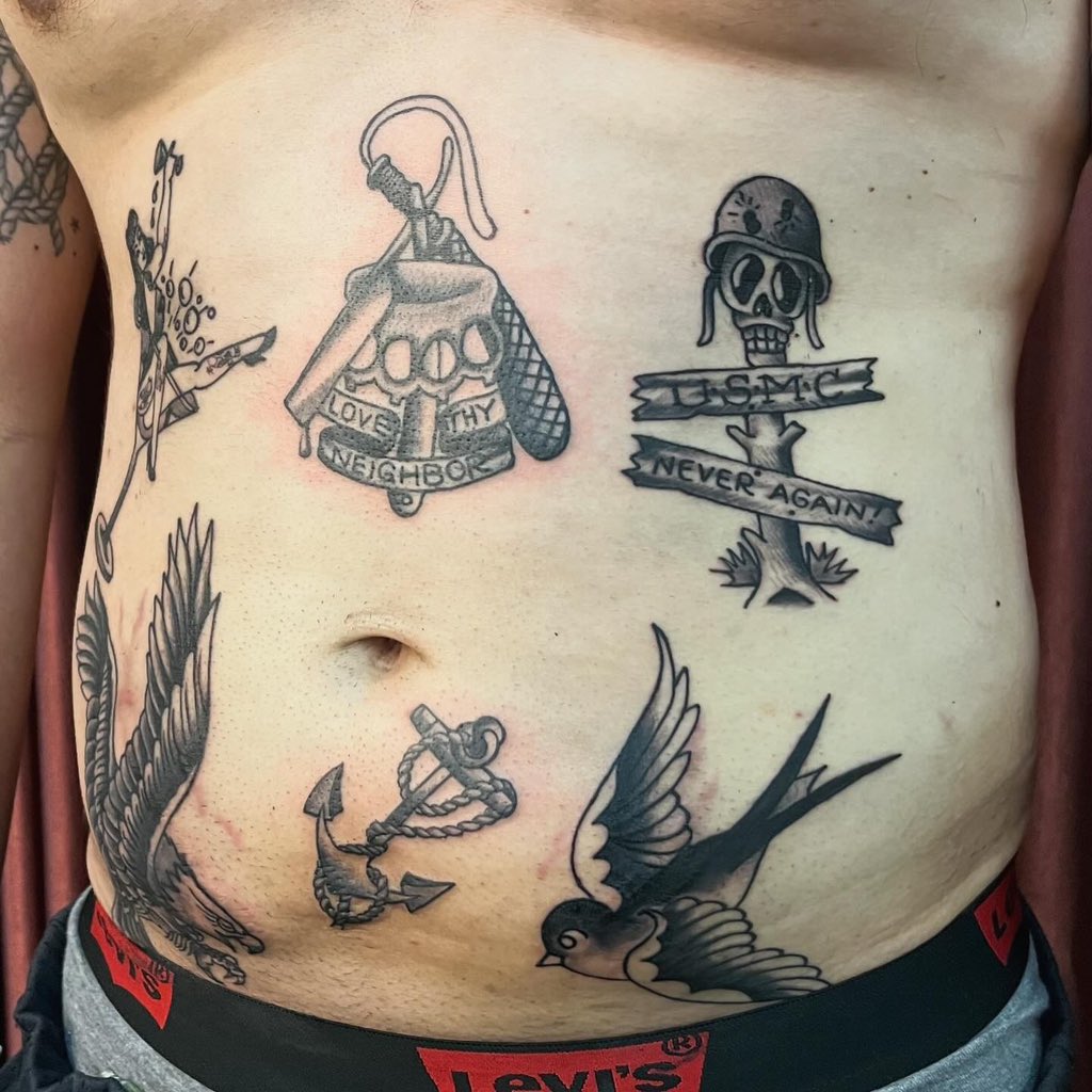 Mickeyink333's tweet photo. Oldie tattoo Classic is always cool 😎 🤙🏻
ขอบคุณคับ 🙇🏻♂️
#เชียงใหม่ #ร้านสักเชียงใหม่ #chiangmai #chiangmaitattooshop #tattoochiangmai #ลายสัก #eternalink #fusionink #minimal #minimaltattoo #fyp #mickeyink333 #oldschool #oldschooltattoo #classic https://t.co/jHiyk4Kh1n