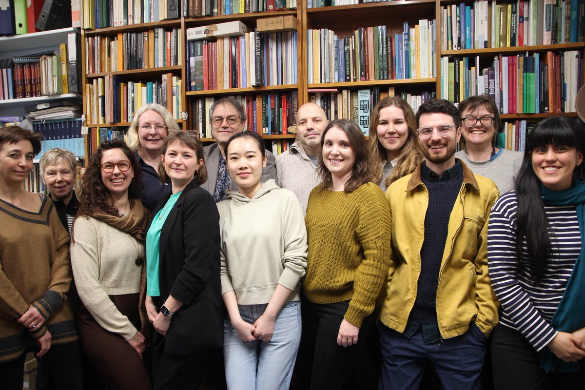 Lariense's tweet image. This is what 6 generations of archaeobotanists look like 🌾
So nice to see everyone 😊
