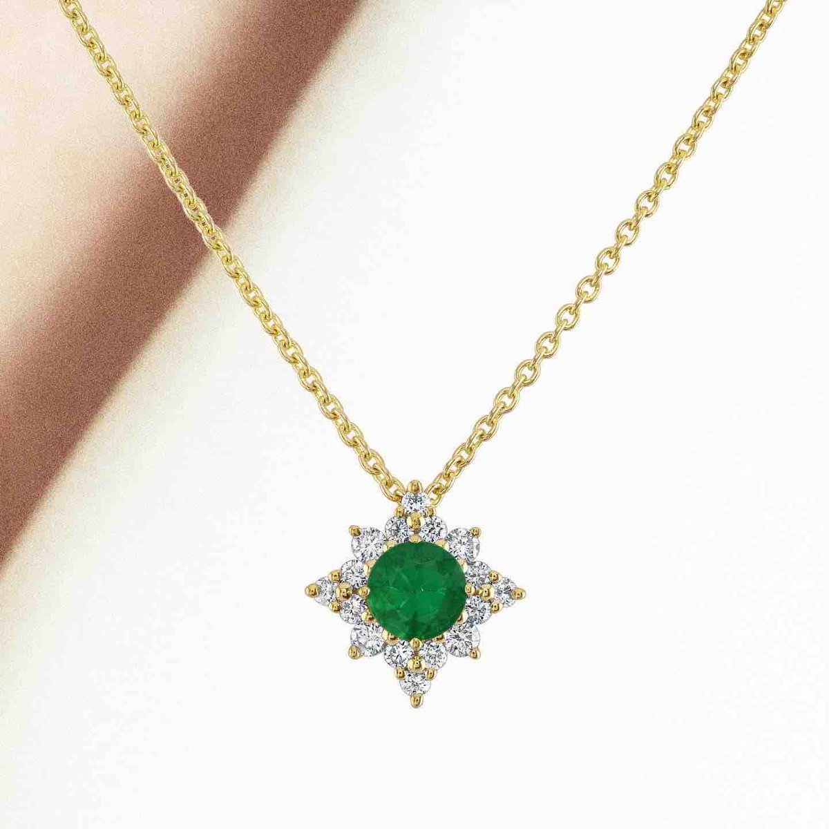 MandCoJewellers's tweet photo. A lucky emerald for #StPatricksThursday. Call in from 9.30 for the finest jewellery and watches.
https://t.co/kQmbijsnwx
#emerald #Cheltenham https://t.co/iucmV8HPdT
