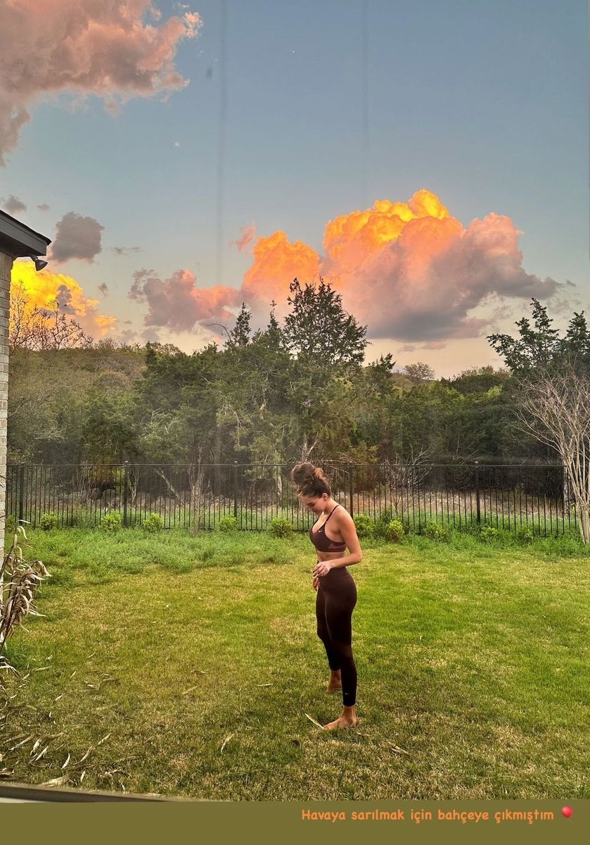 allaboutebru's tweet photo. Ebru Şahin instagramdan yeni bir story paylaştı! 🧡
#EbruŞahin @rebrusahin https://t.co/hWiOBtxX15