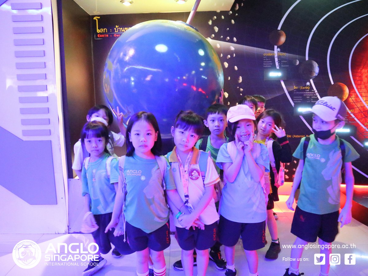 31Anglo's tweet photo. Embarking on a cosmic journey with P1 class! 🌌

Anglo Campus 31 explored the wonders of the universe at the Science Center for Education (Planetarium Bangkok).🚀🔭 

#AngloCampus31 #Explorers #Science #ScienceAdventure #SchoolOuting #HighQualityLearning #Education #Bangkok https://t.co/0l656ZtrBX