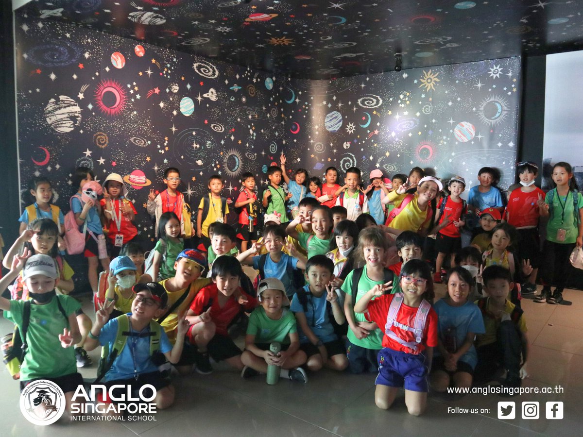 31Anglo's tweet photo. Embarking on a cosmic journey with P1 class! 🌌

Anglo Campus 31 explored the wonders of the universe at the Science Center for Education (Planetarium Bangkok).🚀🔭 

#AngloCampus31 #Explorers #Science #ScienceAdventure #SchoolOuting #HighQualityLearning #Education #Bangkok https://t.co/0l656ZtrBX