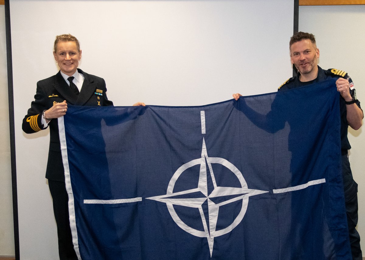 NATO_MARCOM's tweet photo. 🇸🇪 Submarine Flotilla Commander, Captain Paula Wallenburg, visited #COMSUBNATO in #MARCOM HQ. The Swedish Submarine Force is contributing to #NATO from day 1 #WeAreNATO #StrongerTogether