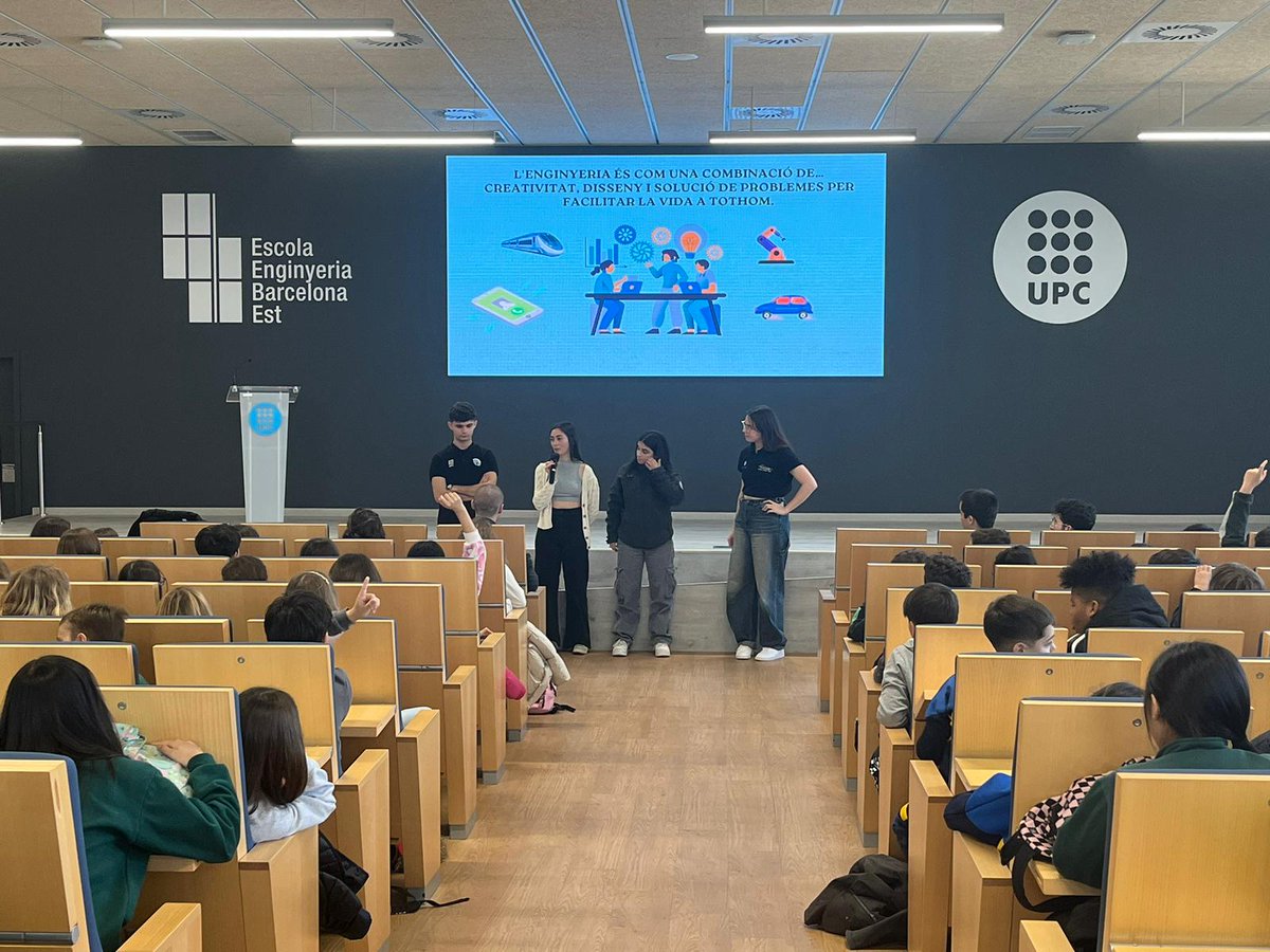 EEBE_UPC's tweet photo. Aquesta setmana hem acollit la visita de les escoles @escolagrevol, #FranciscanesPobleNou i #SantIsidre de Capçanes en el marc del programa #LetsGoEngineering d'@SchneiderES
Han pogut conèixer també el treball dels nostres estudiants a les #associacionsEEBE https://t.co/CgY1niZZl9