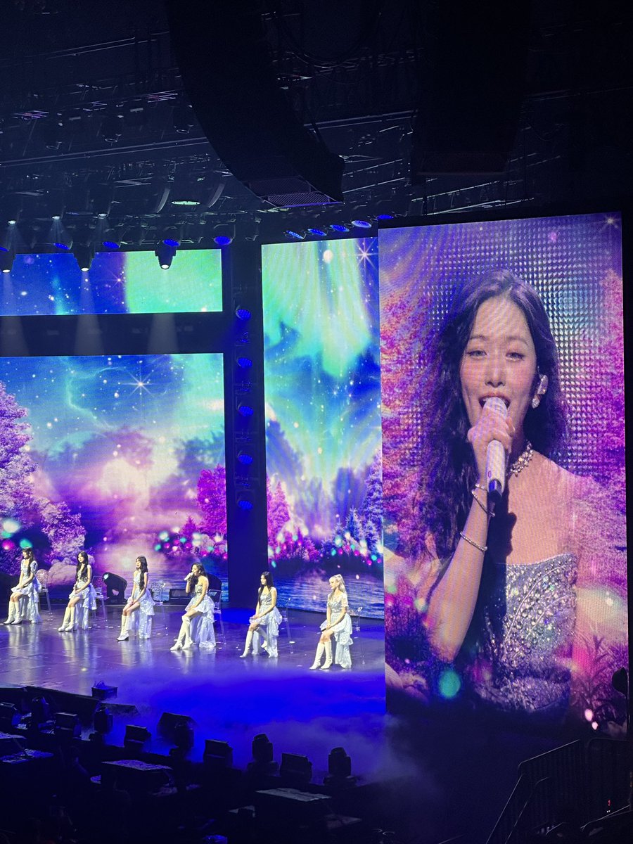 thiccboikookie's tweet photo. this set was so beautiful 🥹🥹💜🌸 #ivela https://t.co/BoFHUh89QL