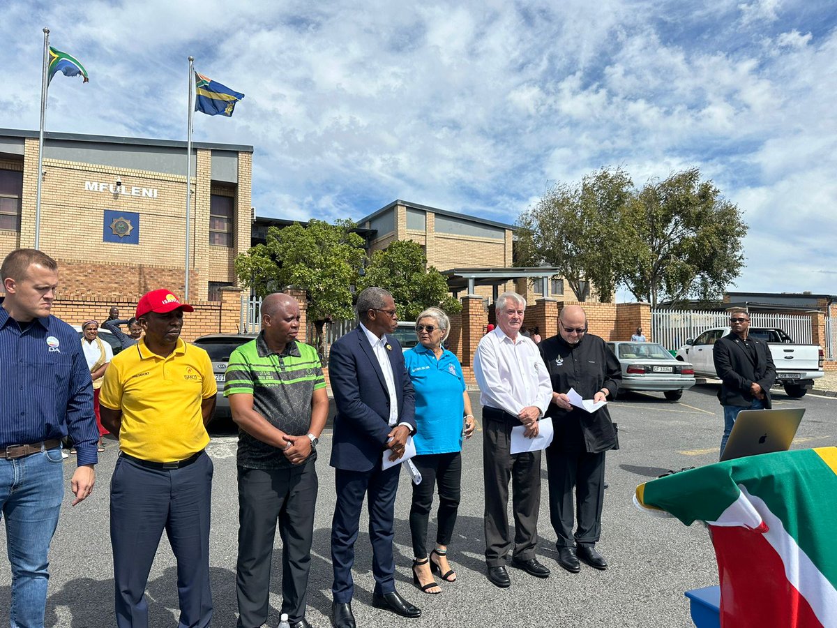 IlembeActionsa's tweet photo. No economy can grow in a state of anarchy, chaos and lawlessness!

Today, President @HermanMashaba joined leaders and representatives of the Multi-Party Charter for South Africa to unveil how a Charter Government will fight crime, corruption and substance abuse.

#actionsa
#vote https://t.co/znLn1hmAdb