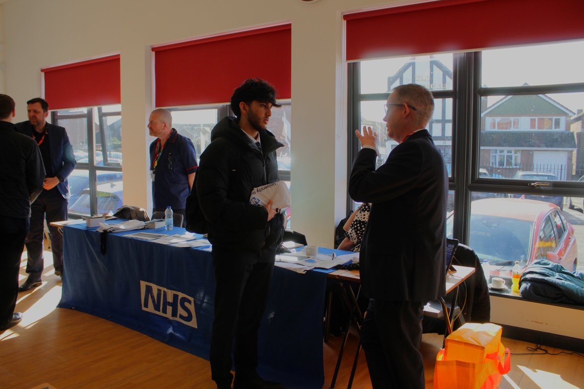 Colleagues from across UHNM came together to inspire the next generation of healthcare professionals. ✨🏥

The Learning and Development Team were joined by staff from across our divisions in attending a careers event at Adams Grammar School in Newport. 

#NationalCareersWeek