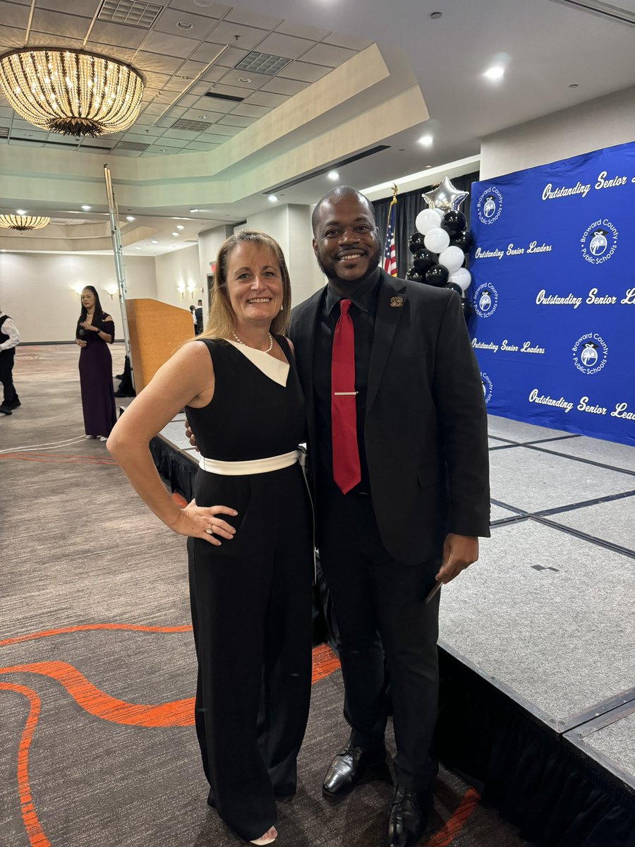 North & South Outstanding Student Leaders Banquets! Thank you for your support! @xeniaas @jentorpedo @BCPSDirector @BCAA_Sports @bcpsactivities @browardschools @abroomsville @MrCainBroward @winfredjporter @Prin_Francois @SPHSHenschel @PrincipalCBHS @kmar719