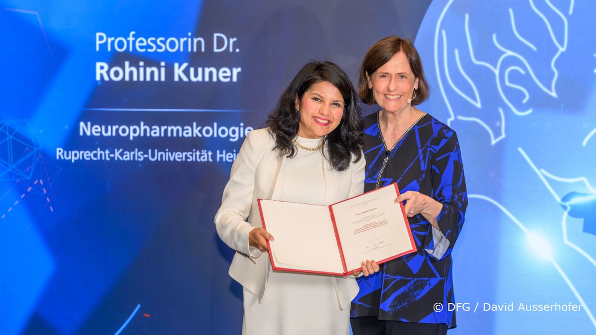 UniHeidelberg's tweet photo. Zwei international anerkannte Forscherpersönlichkeiten ausgezeichnet: Rohini Kuner und Jonas Grethlein erhielten am 13. März in Berlin den Gottfried Wilhelm Leibniz-Preis https://t.co/qXOswZAtJN @dfg_public https://t.co/VqIjoft2ma