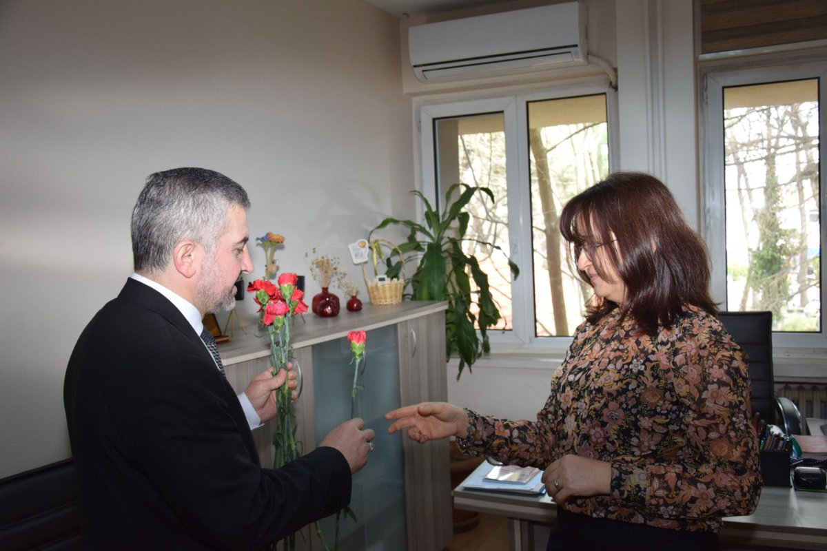 Belediye Başkan Adayımız sayın <a href="/naimyagci_/">Av. Mustafa Naim Yağcı</a>, İlçe Başkanımız sayın <a href="/burakcifci34/">Burak ÇİFCİ</a> 'nin katılımlarıyla Fatih Sultan Mehmet Eğitim ve Araştırma Hastanesi Başhekimi Doç. Dr. Barış Yılmaz ve sağlık çalışanlarının 14 Mart Tıp Bayramını kutladık.

#AtaşehirSizin