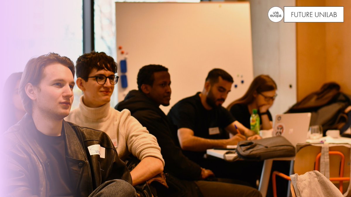 Future_UniLab's tweet photo. During our #microchallenge on Tusday,@JagiellonskiUni #students had the chance to explore:
💡@Una_Europa and the @Future_UniLab
🕹️Gamification of learning
🧑💻Future #trends in EdTech
🚩Challenges and opportunities for digitising
👓VR Glasses
#WeAreUnaEuropa https://t.co/DweodrrlO8