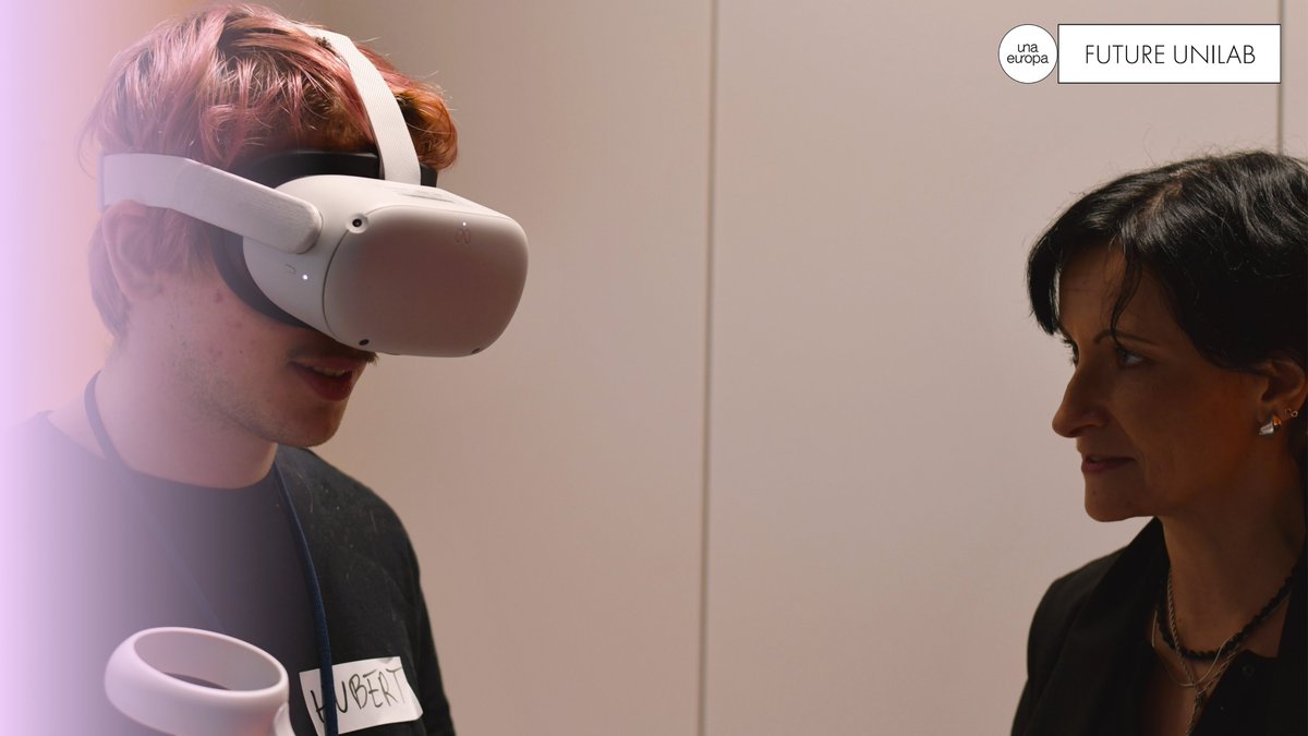 Future_UniLab's tweet photo. During our #microchallenge on Tusday,@JagiellonskiUni #students had the chance to explore:
💡@Una_Europa and the @Future_UniLab
🕹️Gamification of learning
🧑💻Future #trends in EdTech
🚩Challenges and opportunities for digitising
👓VR Glasses
#WeAreUnaEuropa https://t.co/DweodrrlO8