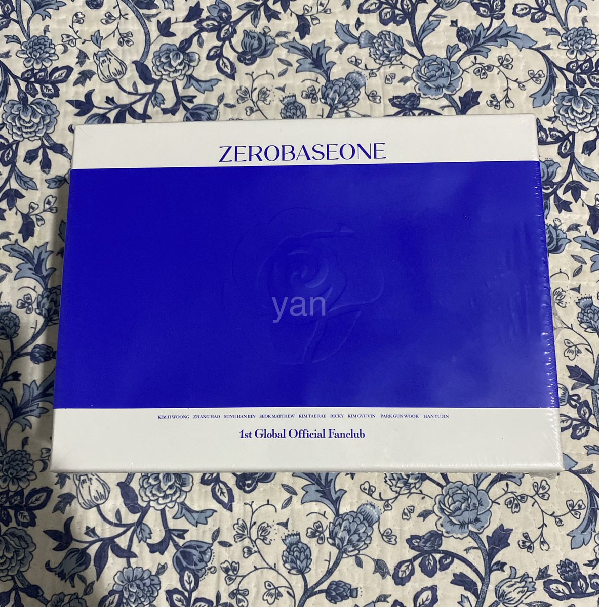 gunraee's tweet photo. [ wts 🇲🇾 #pasarzb1 #gunraeeRS ]
zerobaseone 1st membership kit

💰rm155 
—SEALED UNOPENED FULLSET
—no membership card
—on hand readystock
—can nego

❌fussy buyer &amp; rush postage, fpfs
📫rm8 wm

💌dm

🏷️ jiwoong hanbin zhang hao taerae matthew ricky gyuvin gunwook yujin https://t.co/dGV1v9YDA8
