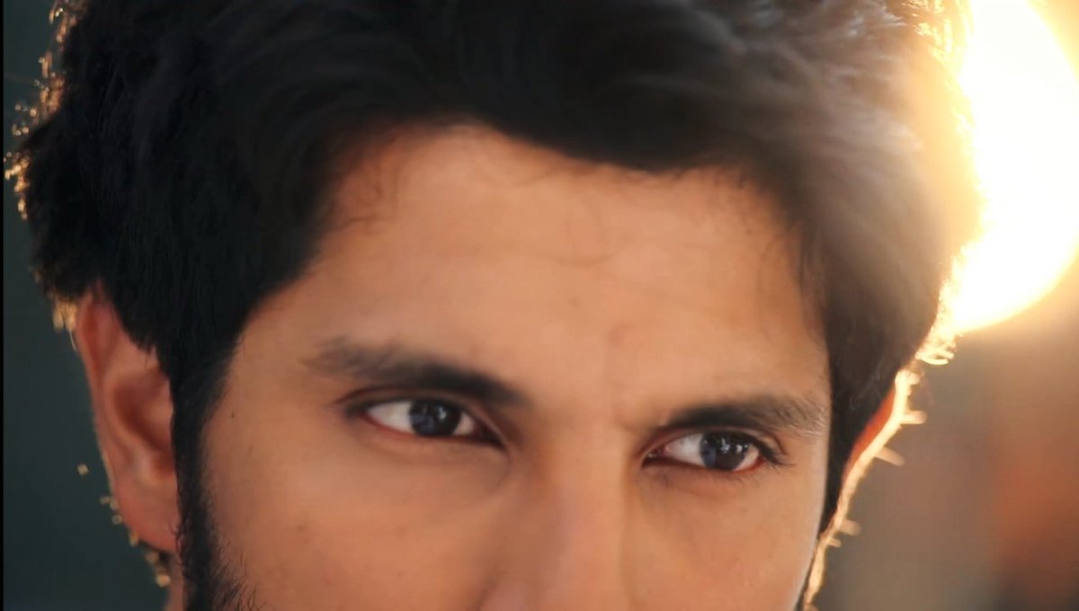 _yaariyan__'s tweet photo. And and here comes our boii🔥💥
First of all i can't express how happy i am to see him on screen againn. I was missing him finally he is back with a banggg💥💥
Hellooo Sachin Deshmukhh🥵❤️
#UdneKiAasha #KanwarDhillon #NehaHasrora #SachinDeshmukh https://t.co/Qa20wm7CH3