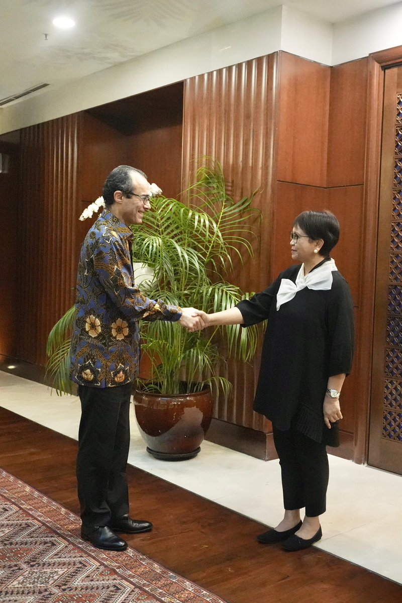 Pleased to welcome the UN ASG @UNDPPA Khaled Khiari in Jakarta (14/3). We discussed situation in #Palestine, Afghanistan and Myanmar.