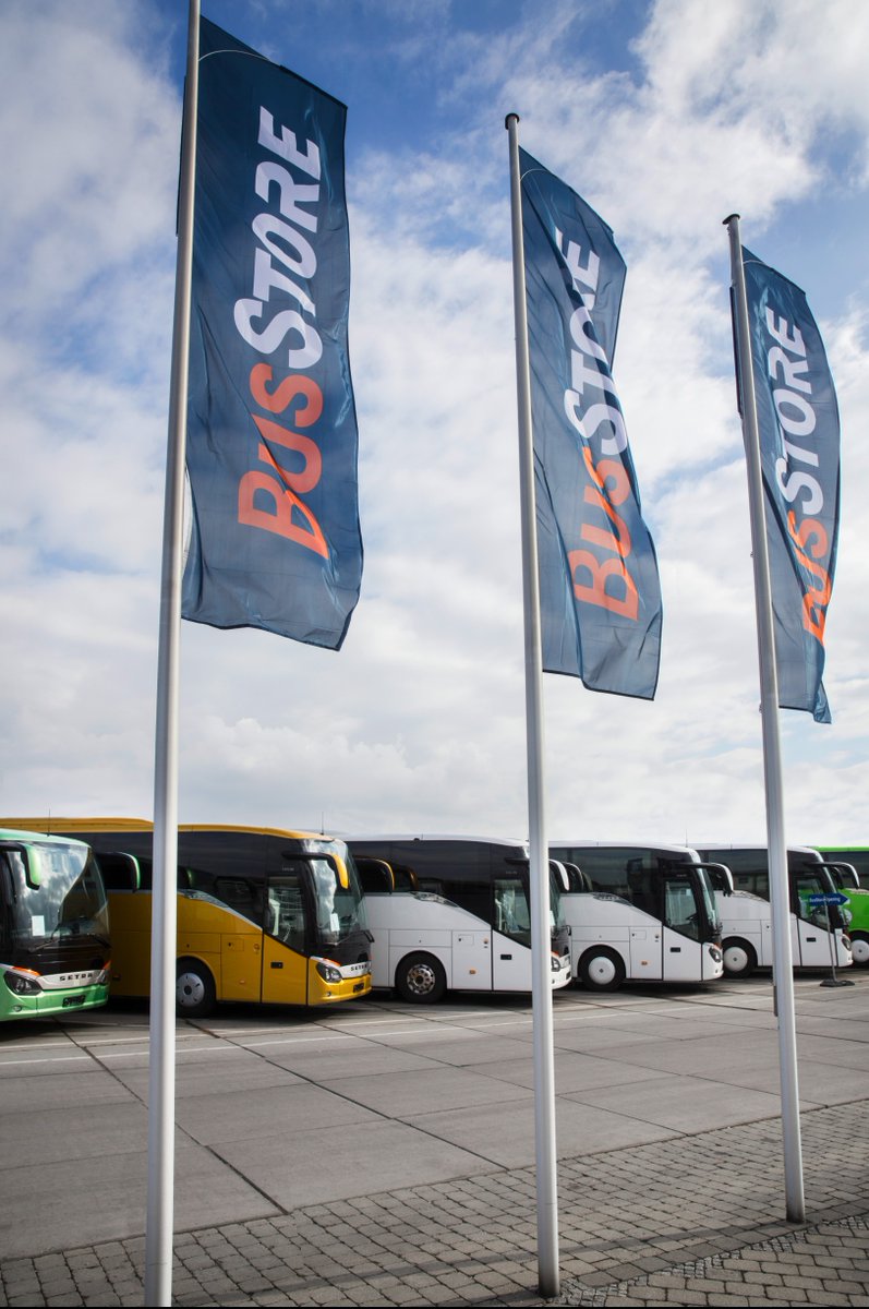 DaimlerBusesFR's tweet photo. En 10 ans, #BusStore s'est développé dans plus de 25 sites en Europe !
Tous les véhicules sont soumis à des contrôles qualité et sont classés en 3 catégories : or (excellente qualité), argent (bonne qualité) et bronze (qualité fiable). #ThrowBackThursday https://t.co/LeTisg8tou https://t.co/4TN4pnIaaF