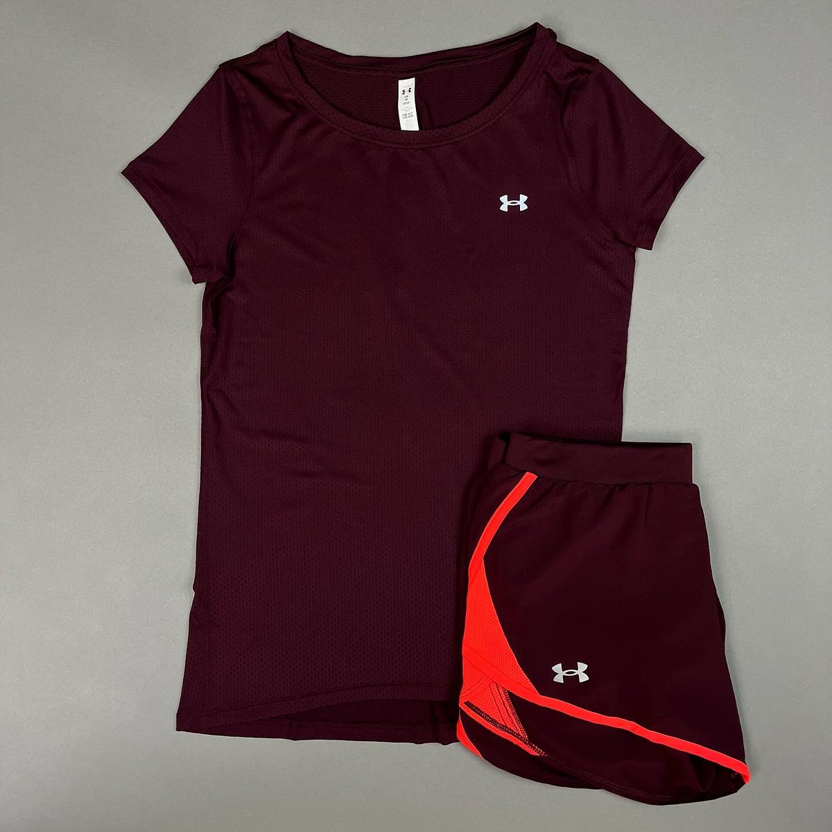 DRIPUNION_'s tweet photo. His &amp; Her’s Under Armour 🧱 

- Mens 1/4 Zip &amp; Shorts - £54.95
- Wmns Tee &amp; Fly Shorts - £49.95

Shop Under Armour 💪
https://t.co/jsZWKtwxM3 https://t.co/pTRUJGI2KT