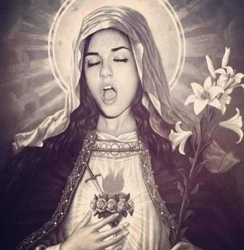 CzytamJestem's tweet photo. 14 marca 1988 roku urodziła się Sasha Grey

właśc. Marina Ann Hantzis https://t.co/H85nC4ByHA