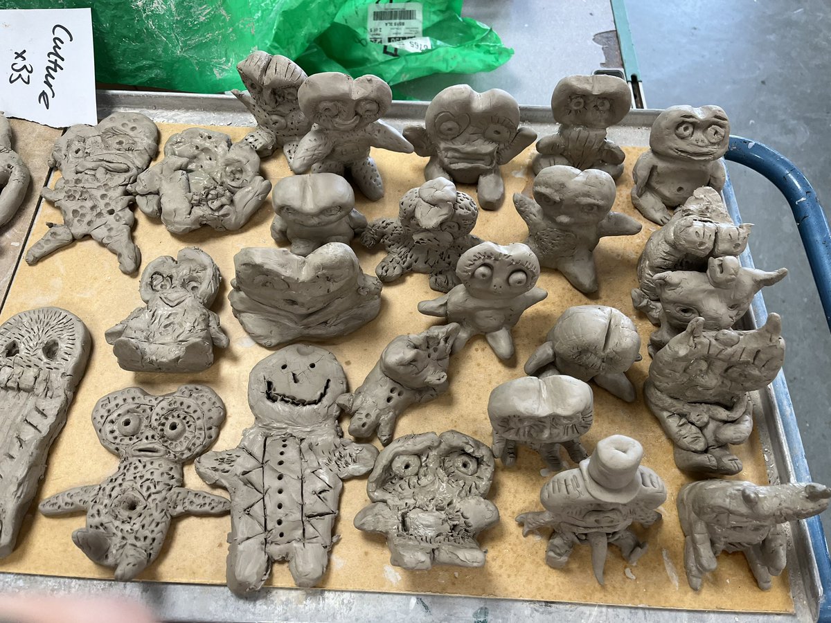 Hanham Art Department @Hanhamart celebrated the Festival of Culture day exploring the tradition of making ceramic figures inspired by the Nok People of Northern Nigeria and contemporary artist Grayson Perry.