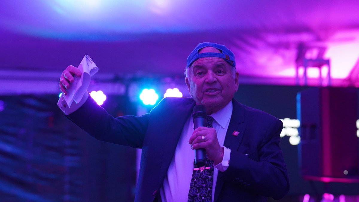 ArichaiMD's tweet photo. Flash back to #CoolCAN2024 when Dr Gilbert Martin performed a live rap of the song he wrote about @CANcoolNEO A walking legend and gem of our #neonatal community. No better way to recap the 30 years @AAPneonatal @neo_twiter @songMD @ShimotakeTom @AlexisDNeoMD https://t.co/a438CNoyie