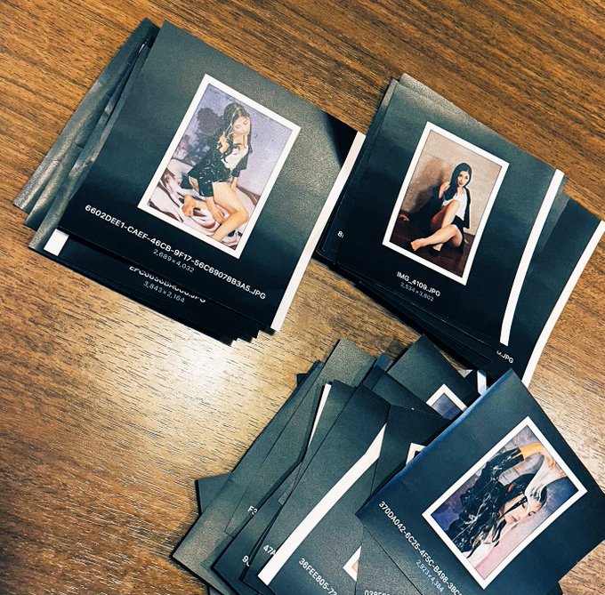 最近、デジタル写真集の準備も進めています😆  順番を考えています✨️ https://t.co/NcOm91OofH