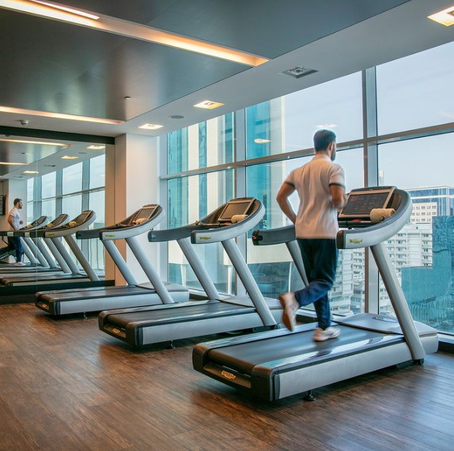 DowntownRotana's tweet photo. Fueling my body, empowering my mind at Bodylines Fitness & Wellness Club. Become a member this February and get 25% off plus one month free.
Call +973 1311 9999 to enroll.
#Bodylines #fitnessjourney #discounts #gym #adrenaline https://t.co/gqxf2Rrpr5