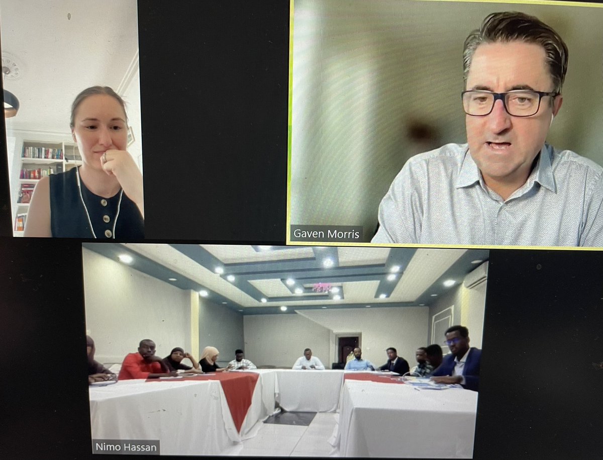 🇸🇴 journalists have come together for a @NUSOJofficial investigative journalism workshop, supported by 🇦🇺.   Highly-respected investigative journalists @gavmorris @WATSEMBAMIRIAM 🇦🇺🇺🇬 joined @missingperspec @PhoebeSaintilan for masterclasses exploring sources, safety and more.