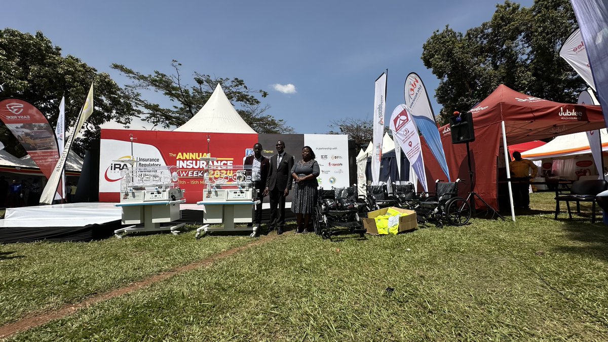 PyeparFaisal's tweet photo. @IRA_CEO @IraUganda Before closing off the #InsuranceWeek2024, the @IraUganda @IRA_CEO hands over;
- Helmets to the chairman of the BODA BODA association
- 2 incubator beds & wheel chairs to Kisenyi health Centre IV and Kawala Hospital teams #InsuranceWeek2024 #DrivingInsurance https://t.co/ZvvyRBbyui
