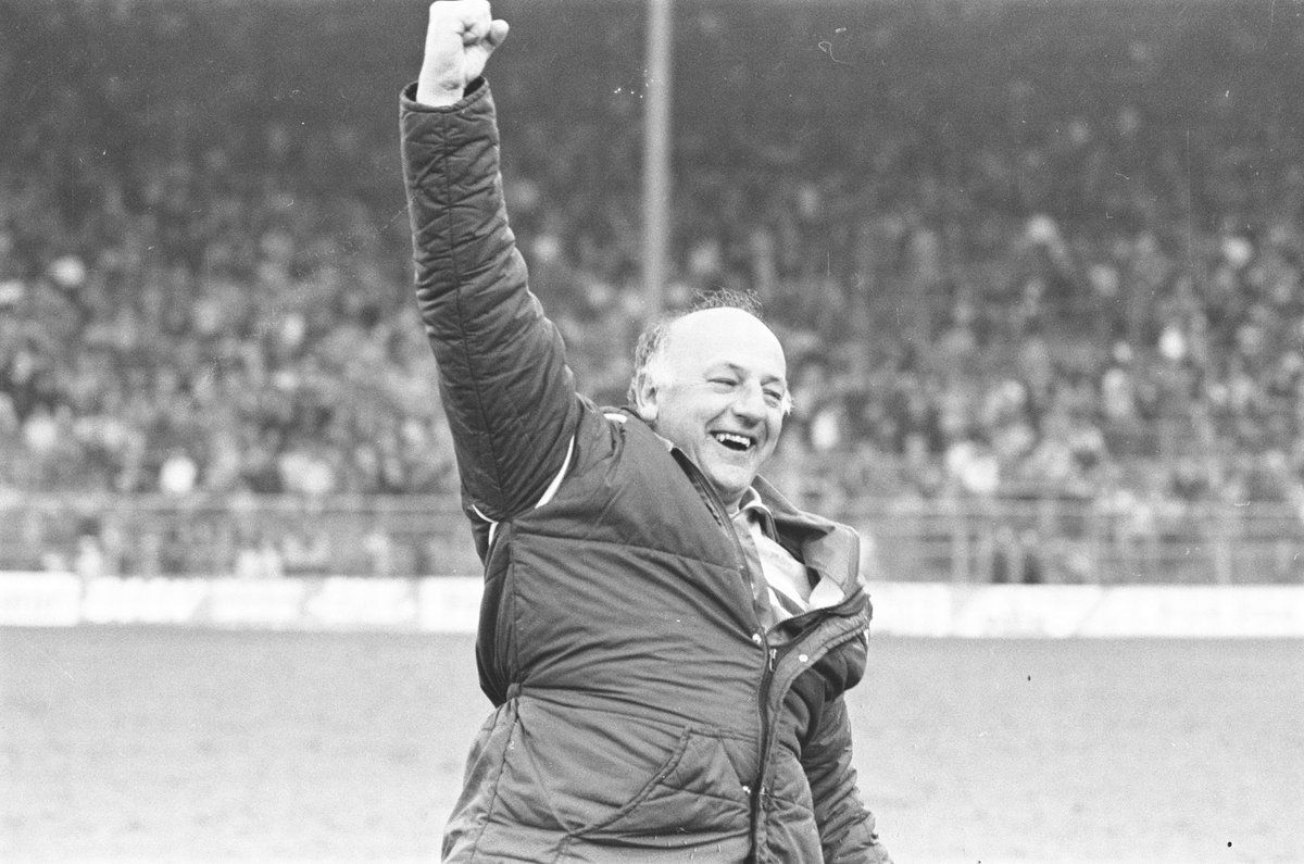 deanocity3's tweet image. Happy Hillsborough day ,The Sky Blues reach their first FA Cup semi Final on this day in 1987, Regis and two from Houchen put City another step nearer to the twin towers with a 3-1 win over Sheff Weds . youtube.com/watch?v=K1WAPW…