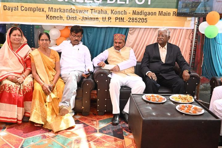 bpsvermabjp's tweet photo. कॉयर देश की ग्रामीण अर्थव्यवस्था को आत्मनिर्भरता की ओर ले जाने में बड़ी भूमिका निभा रहा है।

पारंपरिक कला और कौशल से भ��पूर कॉयर उत्पादों को खरीदकर कॉयर कारीगरों को सशक्त बनाएं। कॉयर उत्पाद पूरी तरह से पर्यावरण अनुकूल हैं। https://t.co/IfW7a4zxxo