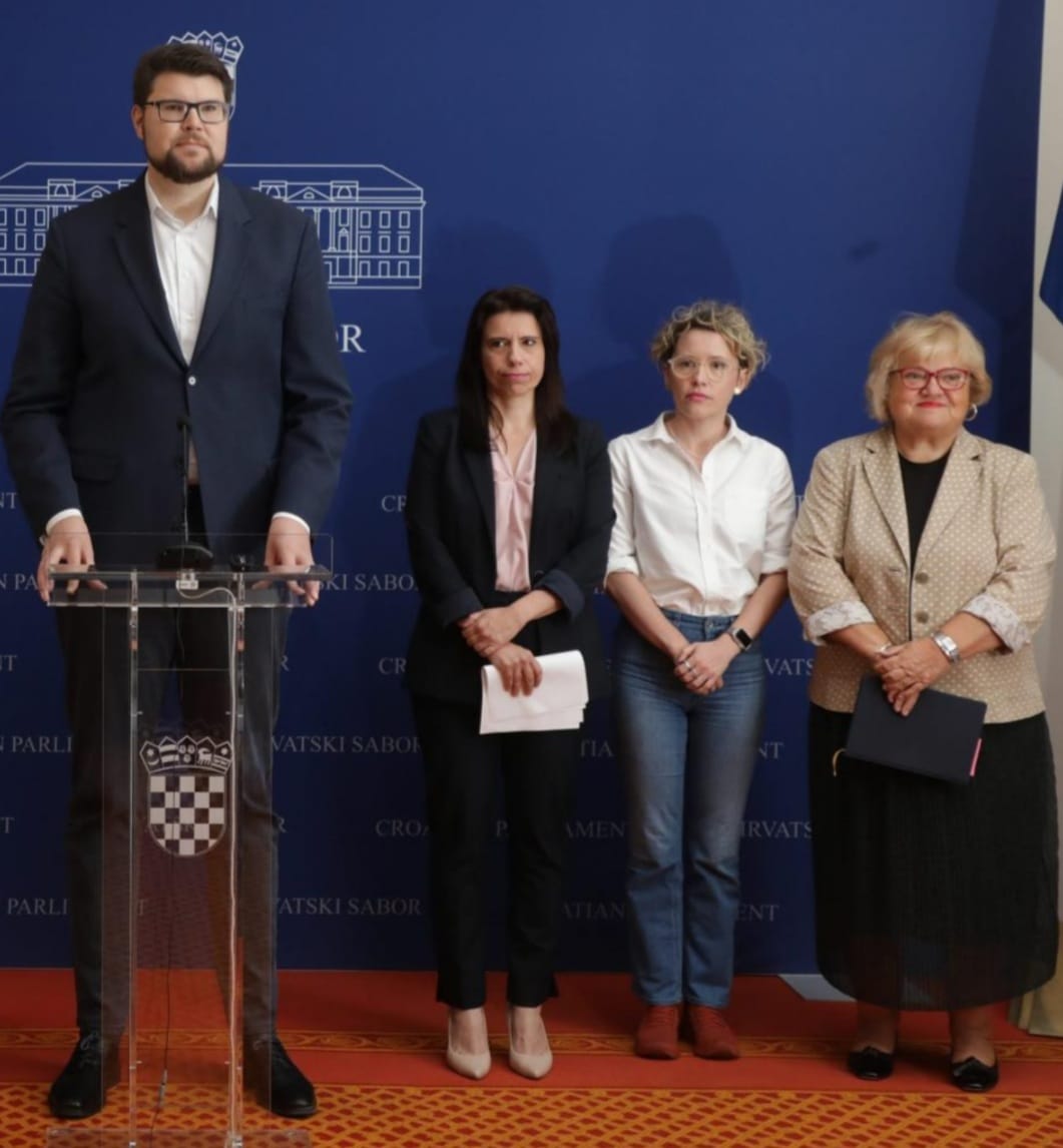 Croatian Blue Angel 🇪🇺 tweet media