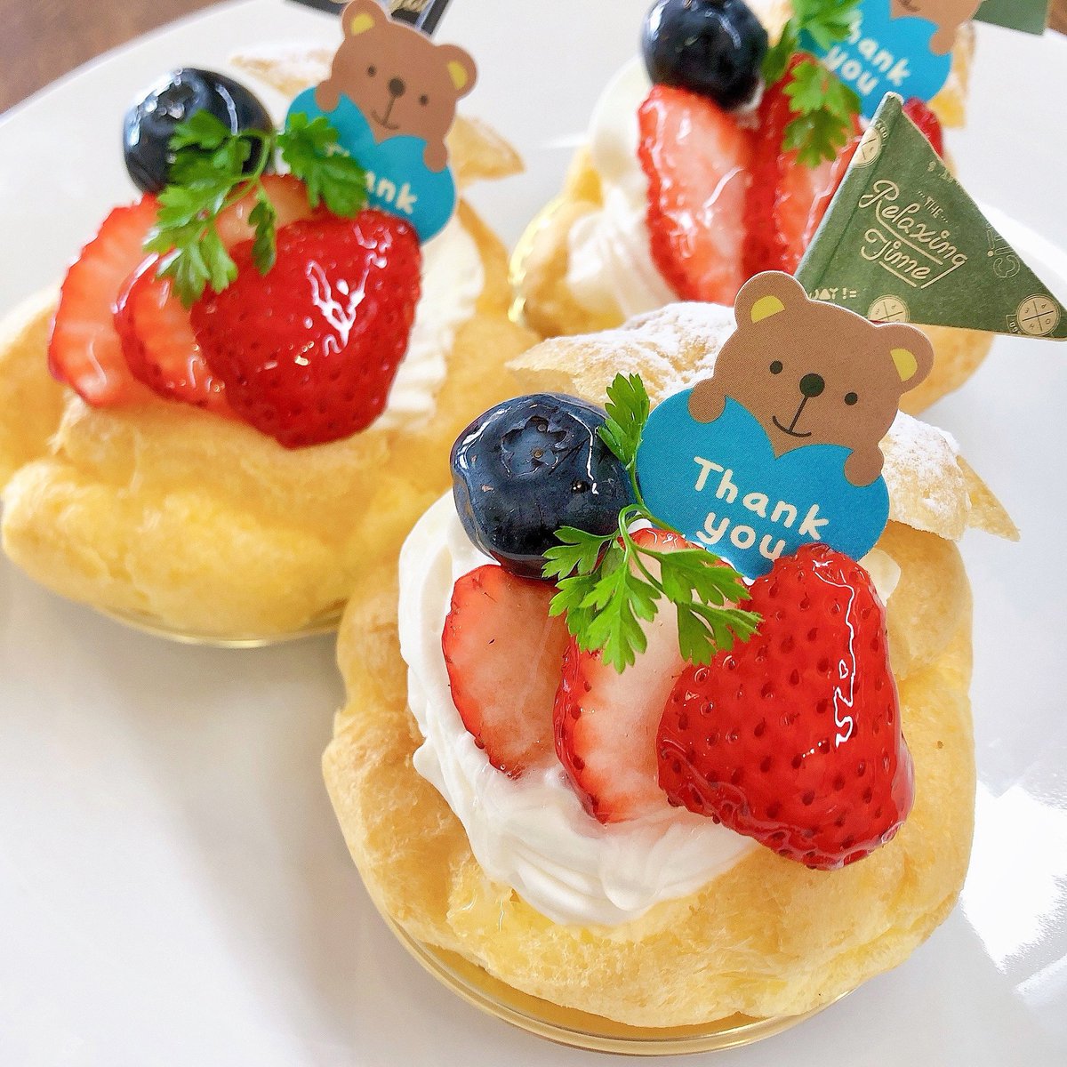 honmatsuseika's tweet photo. 𝑾𝒉𝒊𝒕𝒆 𝑫𝒂𝒚🤍
南野店ではホワイトデー限定スイーツをご用意しております🍓
まだまだ追加でお作りして19:30まで営業いたします🧑🏻‍🍳🩵
皆様のご来店を心よりお待ちしております
。 https://t.co/LuZsfAorBd