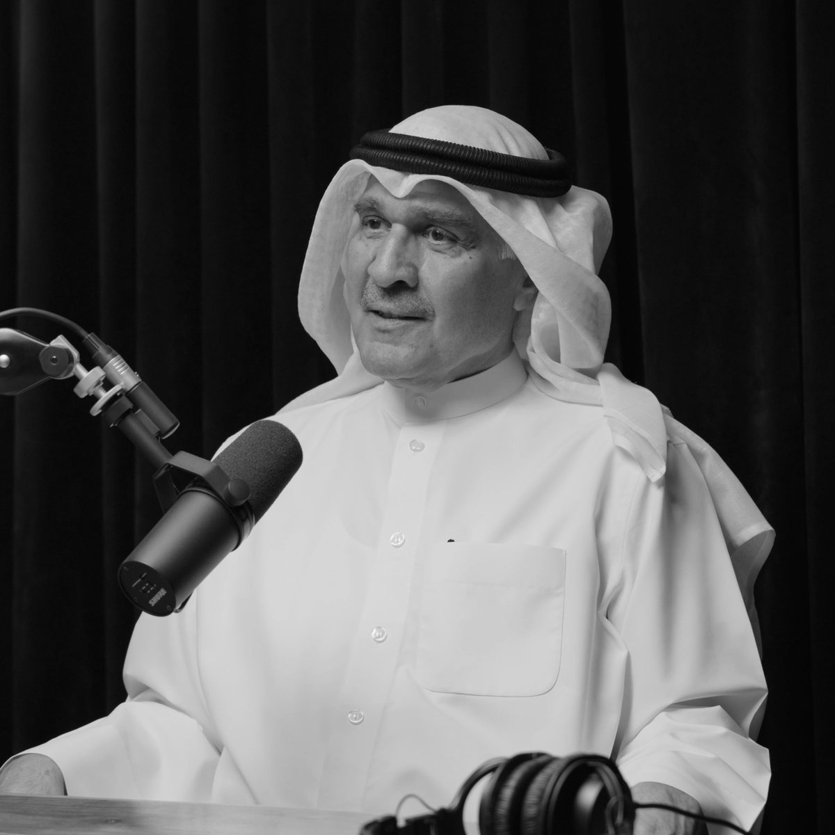 bidonwaraq's tweet photo. فقدت الكويت اليوم الفريق أحمد محمود الرحماني الذي كان له دور بطولي مشرق في تاريخ الكويت وصوت المقاومة الشعبية في الغزو العراقي. 
والذي ظل لعقود طويلة بعيدًا عن الأضواء، معتزلاً الدنيا والشهرة، مكتفيًا بحب الأرض بصمت. 
رحم الله البطل رحمةً واسعةً وأسكنه فسيح جناته، وجزاه الله عن أهل الكويت كل خير.