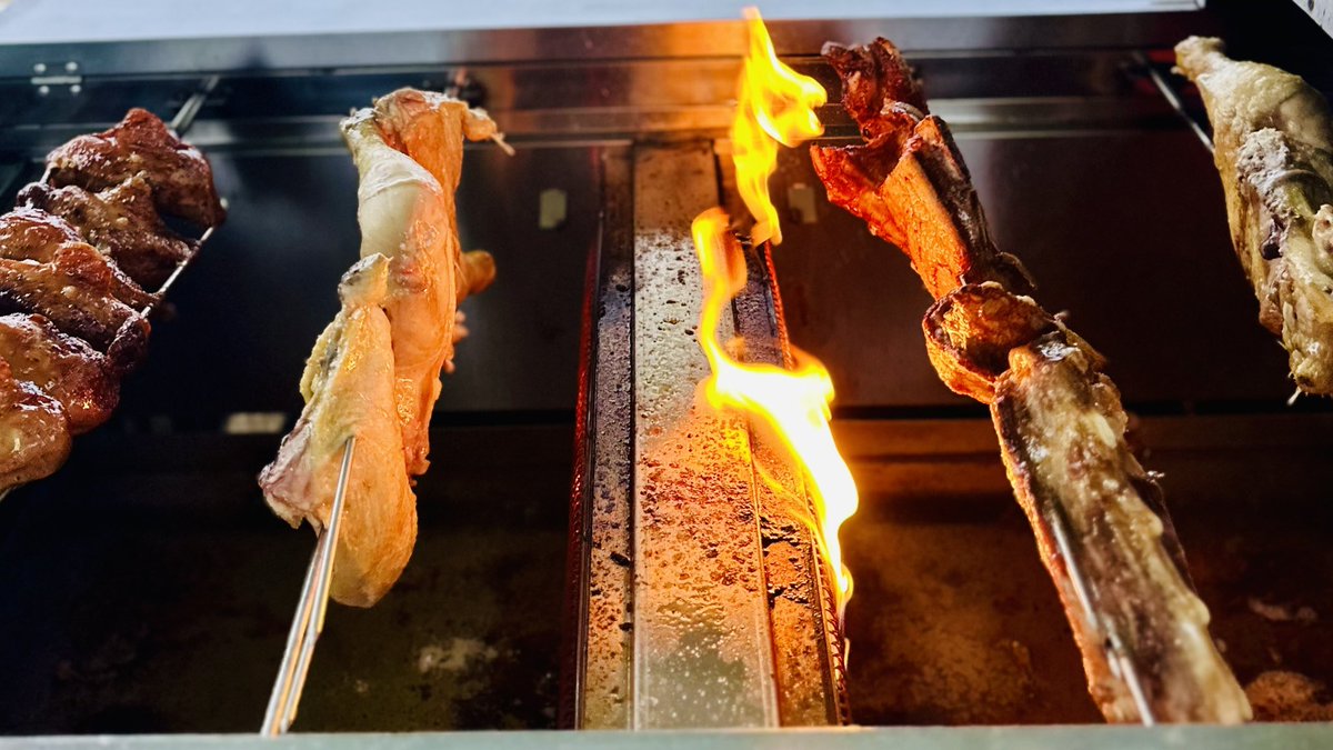 BryceWakefield's tweet photo. Wonderful night out in Nuku’alofa tonight at The Waterfront. Great to chat with US 🇺🇸 chargé d’affaires Tom Daley about his take on events in the country. The #IPCN team loved the food, but some of the fare at the side of the road on the way looked good too! https://t.co/NFJ2guzv1R
