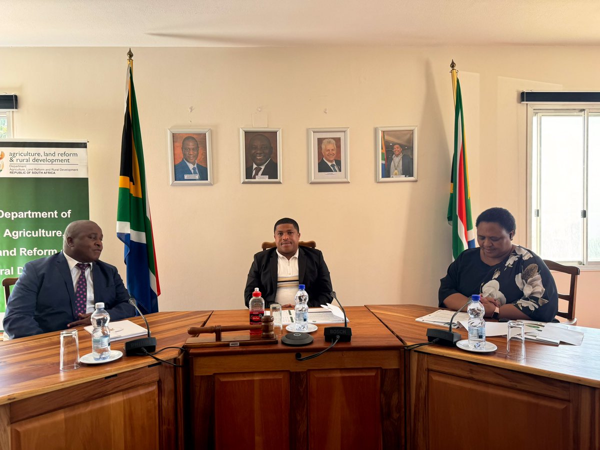 They are set to hand over a title deed to the Bitou Local Municipality to build houses for the Kurland community at the Kurland Sports Field in Plettenberg Bay, Western Cape. 

#acceleratinglandreform #dalrrdatwork #LeaveNoOneBehind