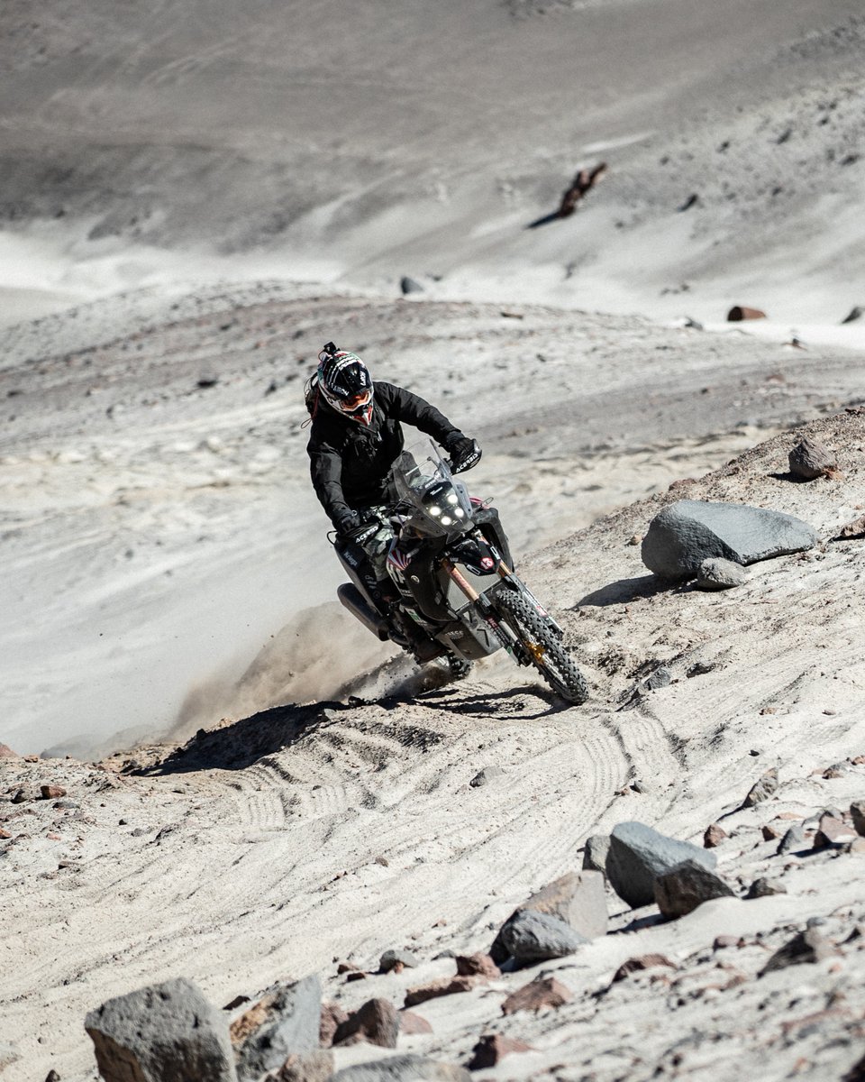 YMUKofficial's tweet photo. Peak Performance! 🏔️

Check out these stunning photos from @poltarres13's breathtaking journey to the highest volcano on Earth, Ojos del Salado, where he set a new altitude record at 6,677m on his Yamaha Ténéré 700 World Raid GYTR.

#Yamaha #NextHorizon https://t.co/Mu7keLVu6k