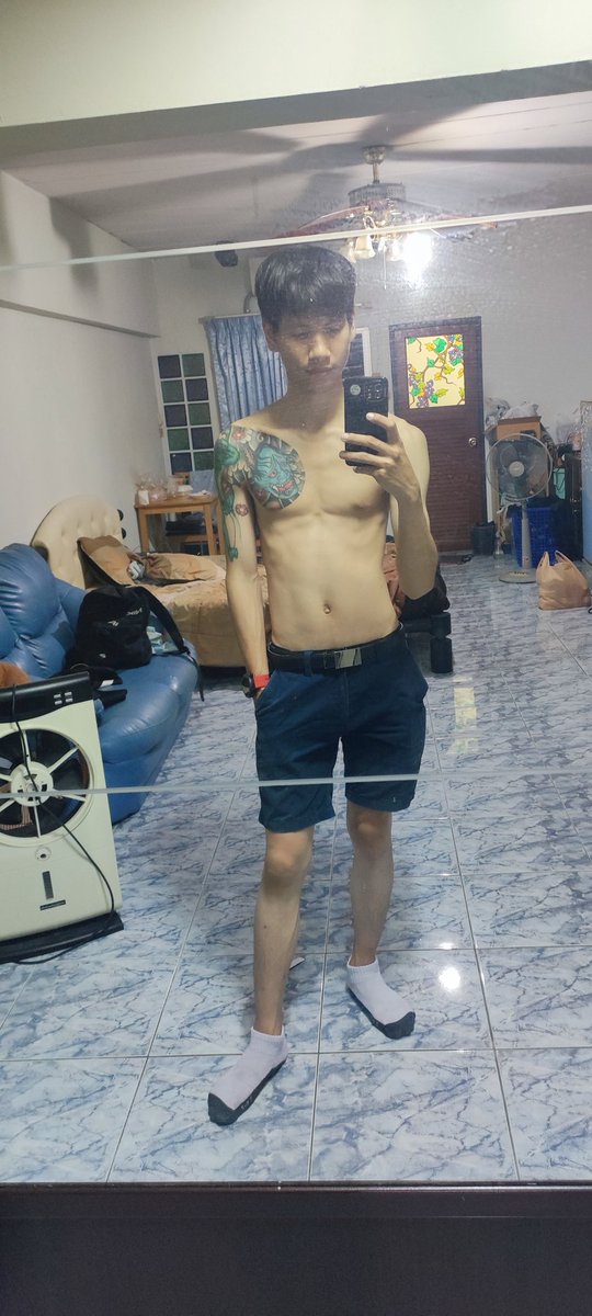 IZ_KPM's tweet photo. หุ่นไม่ดี แต่ทรงขี้เมา แถม ขี้เอา 🤣
#พัทยา #พัทยาfwb https://t.co/oxPxl24xgS