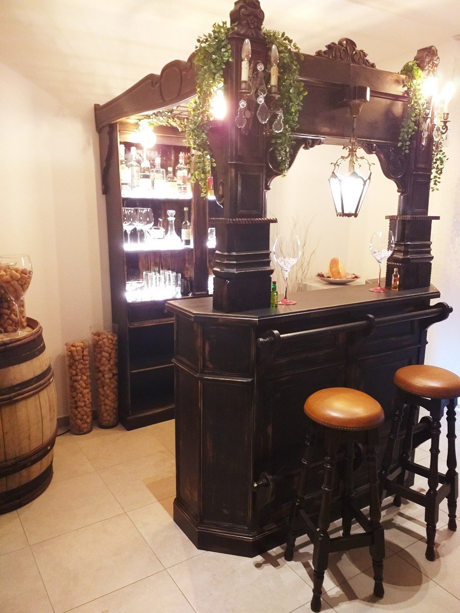JeffCollinSV's tweet photo. This bar was created with elements of old beds from the 19th century
to buy click here
https://t.co/LY9St9D79O
to see the video of the creation click here
https://t.co/bog7f3Yc6b
#antique #antiquebar #vintage #design #designfurniture #collection #uniquefurniture #antiqueuk https://t.co/67xT93N7wf