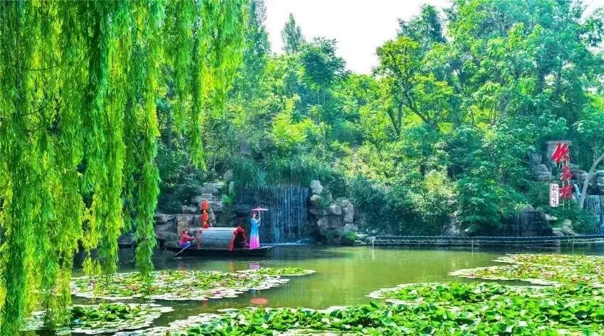LinyiOfficial's tweet photo. Experience the tranquil charm and serene tranquility of #Linyi's beautiful countryside this #spring. #TouringLinyi #SpringInLinyi https://t.co/BqoeWGlLVo