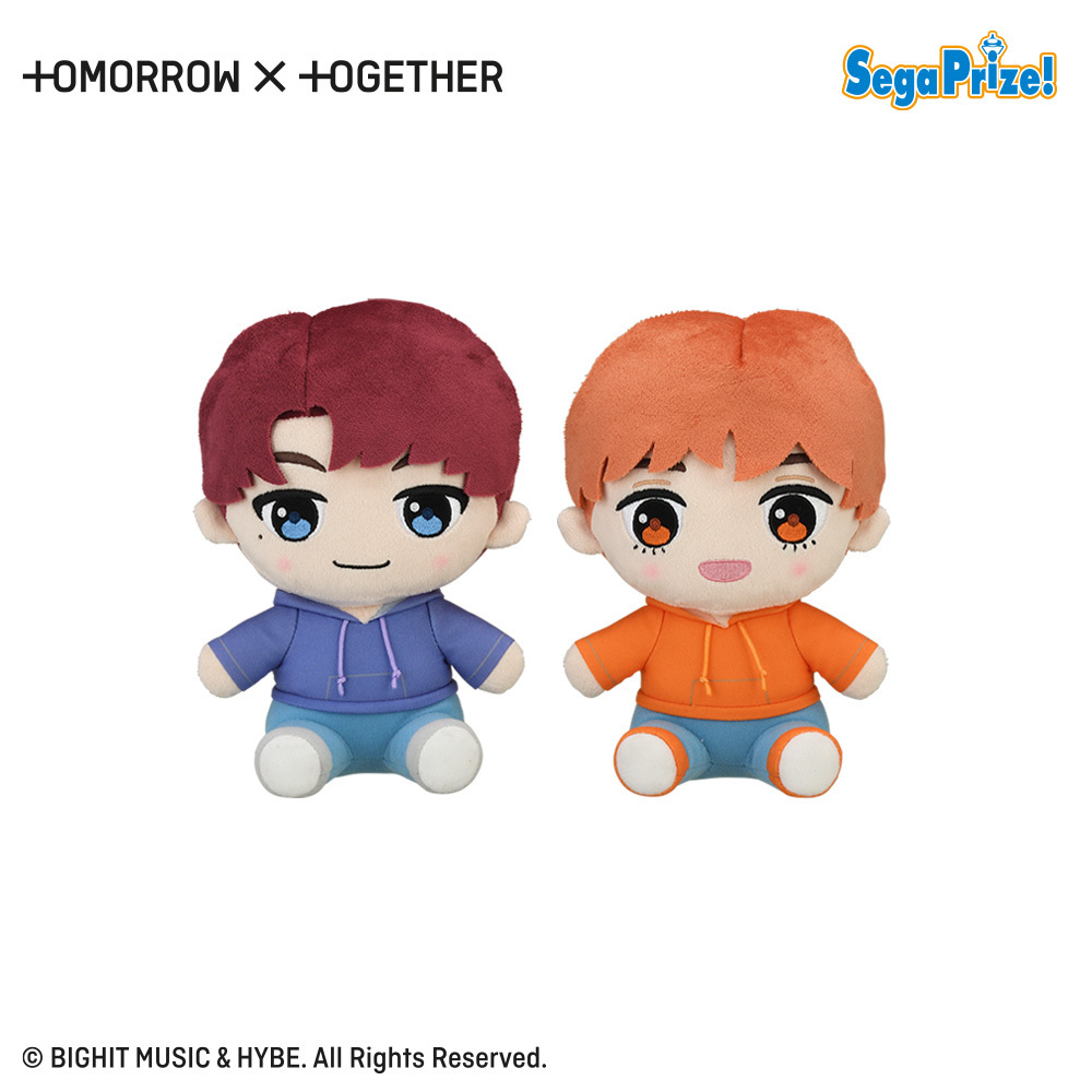 seganewsnavi's tweet photo. 「TOMORROW X TOGETHER」がUFOキャッチャーでゲットできる景品 #セガプライズ として登場中！
明日15日より「トートバッグ」と「ちょこんとおすわり Mぬいぐるみ」が順次登場✨

詳細はこちら
https://t.co/UuncAaNhxq
※製品の導入時期や運営・在庫状況は各店舗で異なります

#TOMORROW_X_TOGETHER https://t.co/3y6OgEJFrH
