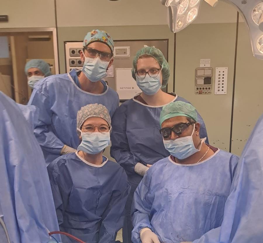 Fundació Puigvert Barcelona (@fpuigvert) on Twitter photo Honored to host at <a href="/FPuigvert/">Fundació Puigvert Barcelona</a> Dr. <a href="/drjoshi_pankaj/">Pankaj M Joshi</a>, expert in reconstructive surgery at UroKul Hospital in Pune, India, prior to #uretraavanzada24.
He performed during his visit a bulbar #urethroplasty with oral mucosa graft together with our #ReconstructiveUrology team 👍🏾 Honored to host at <a href="/FPuigvert/">Fundació Puigvert Barcelona</a> Dr. <a href="/drjoshi_pankaj/">Pankaj M Joshi</a>, expert in reconstructive surgery at UroKul Hospital in Pune, India, prior to #uretraavanzada24.
He performed during his visit a bulbar #urethroplasty with oral mucosa graft together with our #ReconstructiveUrology team 👍🏾
