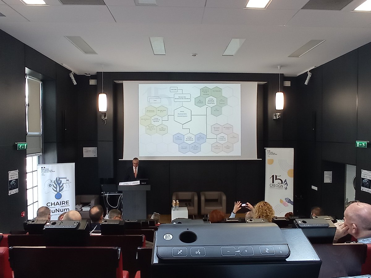CRGN_GN's tweet photo. 🎙️ Le Général François Daoust, Directeur du @creogn, de la CY Forensic School (@UniversiteCergy ) et titulaire de la chaire #HuNum, souligne la nécessité d'une adaptation sur les plateformes digitales, ainsi que des besoins de #cybersecurite 🔗
#PDSF2024 https://t.co/20CCJXMfJ2