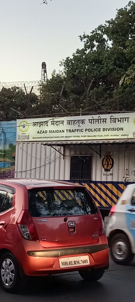 UmeshKu04045089's tweet photo. @MumbaiRTO vehicles Reparing on road near RTO chouki, traffic जाम always here Pl take nessery action https://t.co/KLHy6Xe1Vv