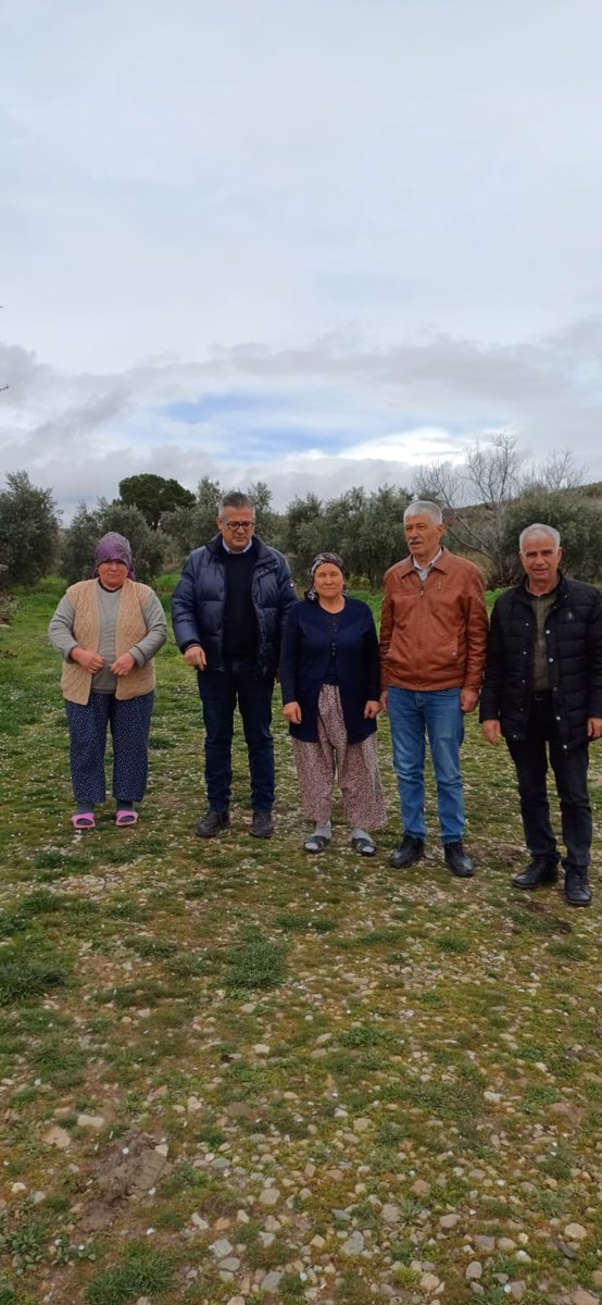 Ibrahimbukechp's tweet photo. Sıkmadık el bırakmayana kadar, köy köy , mahalle mahalle gezmeye devam edeceğiz. Birleşe birleşe büyüyeceğiz. #gördes #chp #gördeschp #manisa #manisachp #chpgençlik #birliktengördesdoğar #ilksenözalper #ferdizeyrek #özgürözel https://t.co/5tJkdmfivK