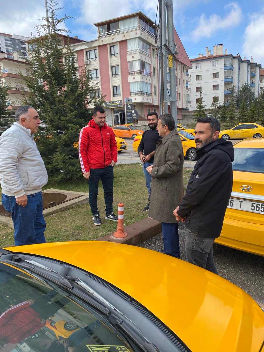 DrVeyselTiryaki's tweet photo. Karapürçek Taksi Durağı'nda çalışan kıymetli taksici esnaflarımızla görüştük. 

#EsnafDostuBelediyecilik
#DostBelediyecilik
#AltındağKazanacak
#AnkaraKazanacak https://t.co/xw2xIkuS3V