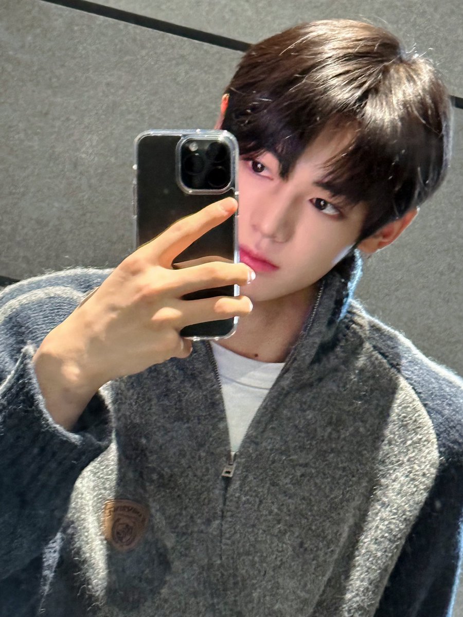 Hanjin pics hiatus tweet media