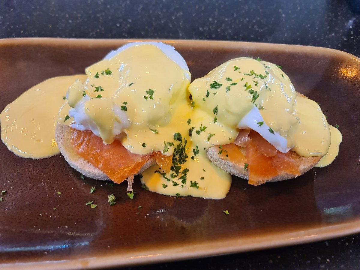 We are always tempted by Eggs Royale on a morning 😋 #familybusiness #eatlocalsupportlocal #lovefood #eggsroyale @CranswickGc