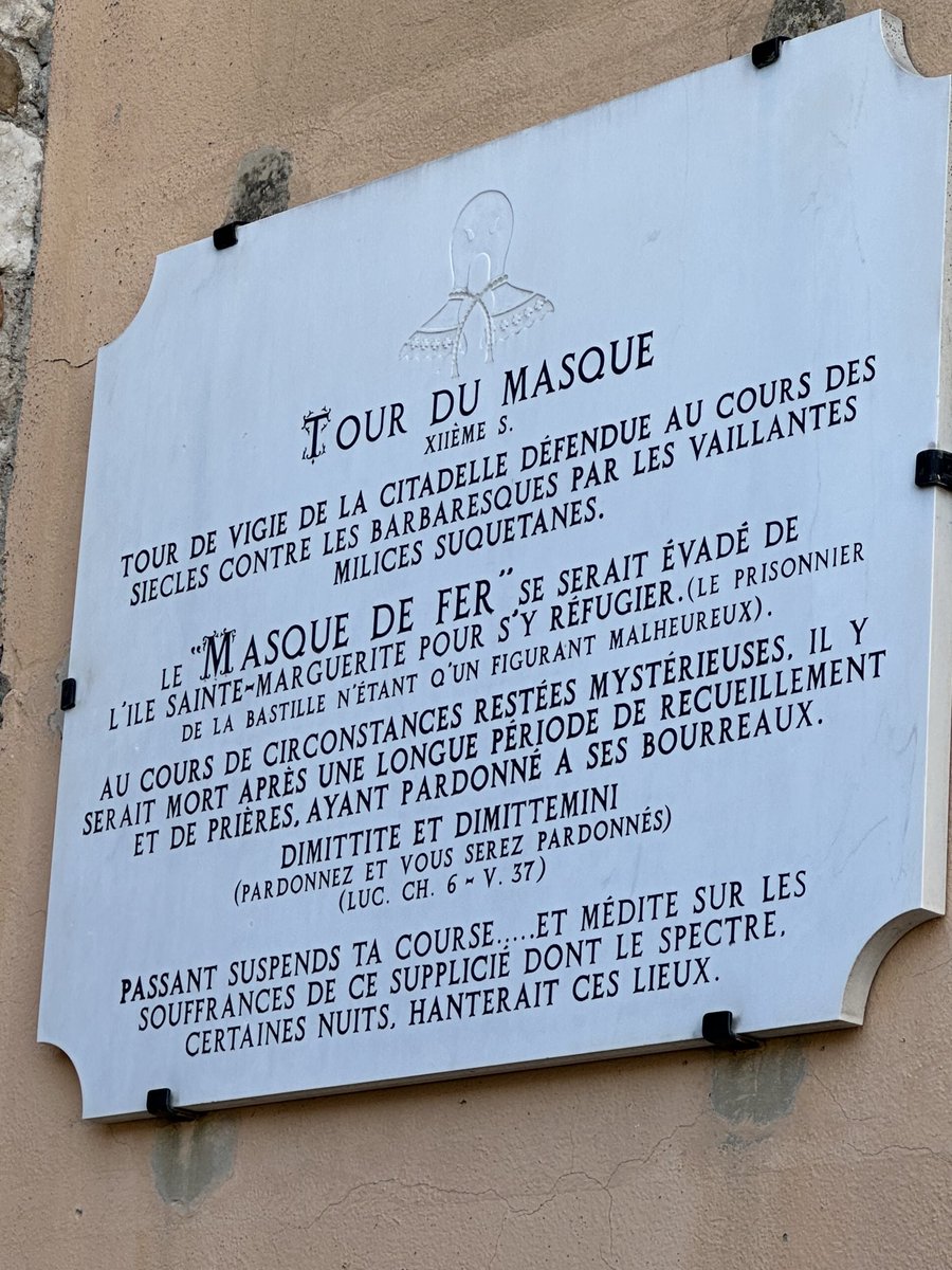 ENortonHistory's tweet photo. The 12thC Tour du Masque in the Old Town in Cannes. Legend has it that the famous Man in the Iron Mask, who was imprisoned off the coast of Cannes escaped and hid here, where his ghost now haunts. No actual evidence, but a fascinating looking tower #cannes #manintheironmask https://t.co/uMXeIOR9Kp