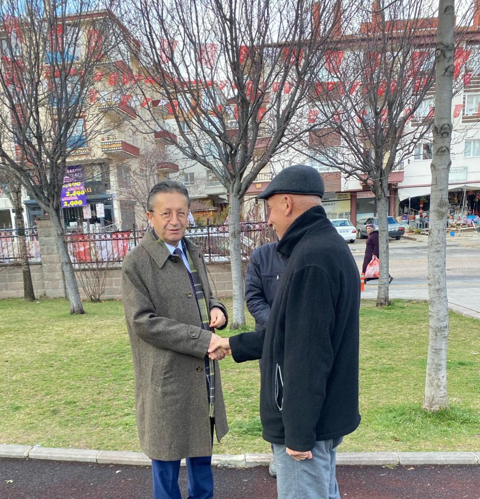 Bisiklet Parkı'nda vatandaşlarımızla sabah sohbeti. 

#DostBelediyecilik