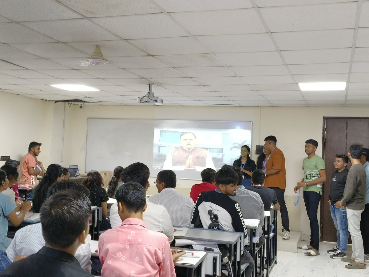 ojus_apsit's tweet photo. Quiz Competition
To enhance youth involvement in democracy, the Ministry of Education and Ministry of Youth Affairs have initiated the "Mera Pehla Vote-Desh Ke Liye" campaign during the 18th Lok Sabha Elections. APSIT https://t.co/yv2Jad3joF